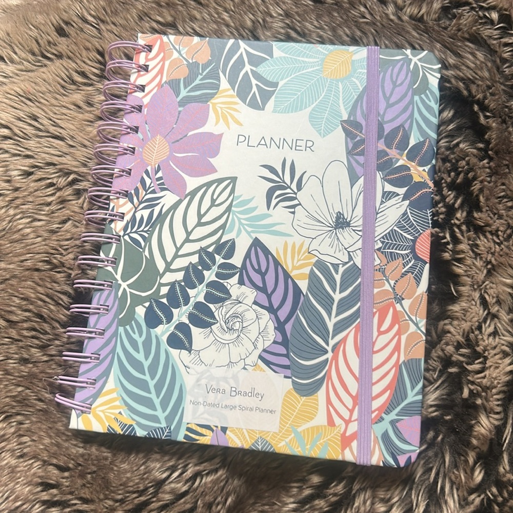 Vera Bradley Non-Dated Large Spiral Floral Planner - Multicolor